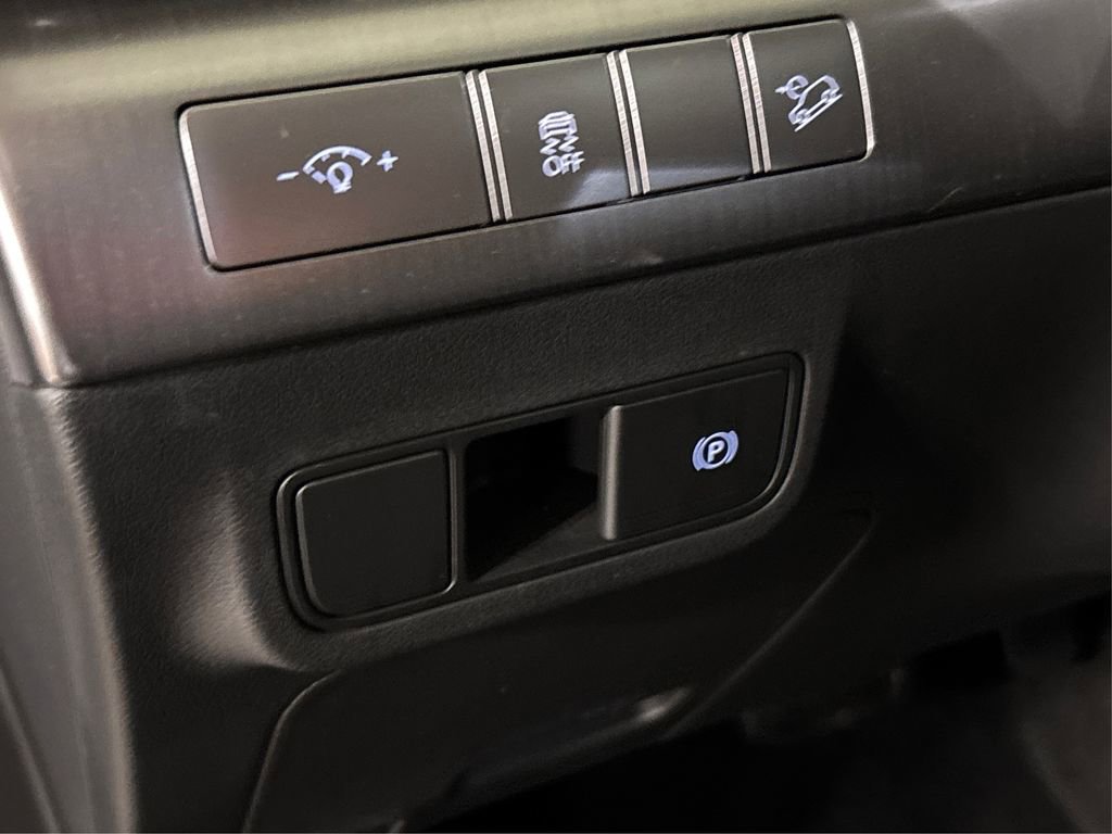 Used 2024 Hyundai Kona SEL w/ Convenience Package image 38