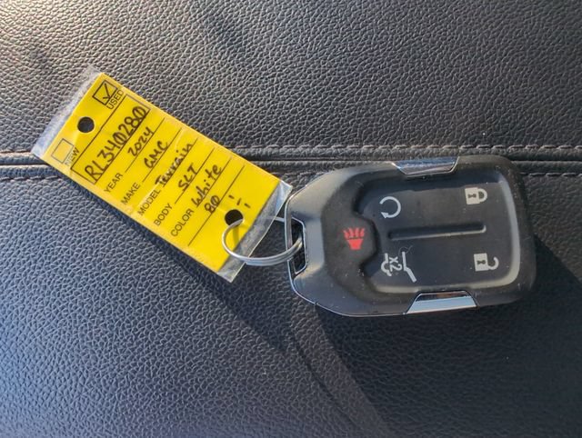 Used 2024 GMC Terrain SLT AWD/4WD image 32