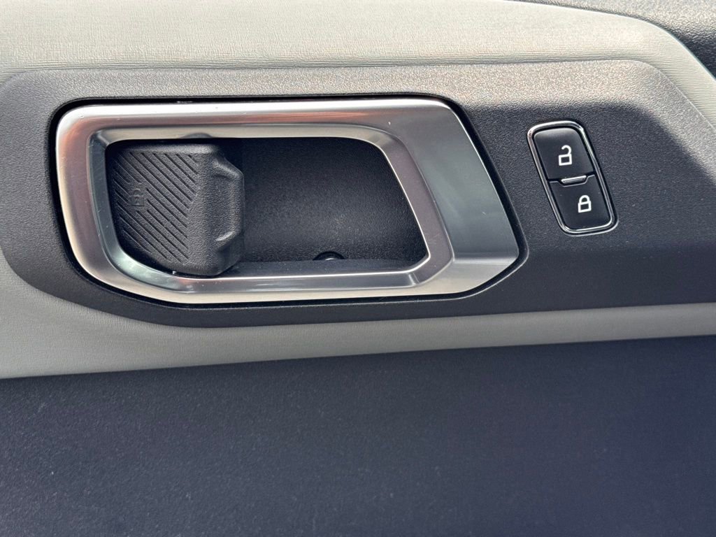 Certified 2023 Ford Bronco Badlands image 16