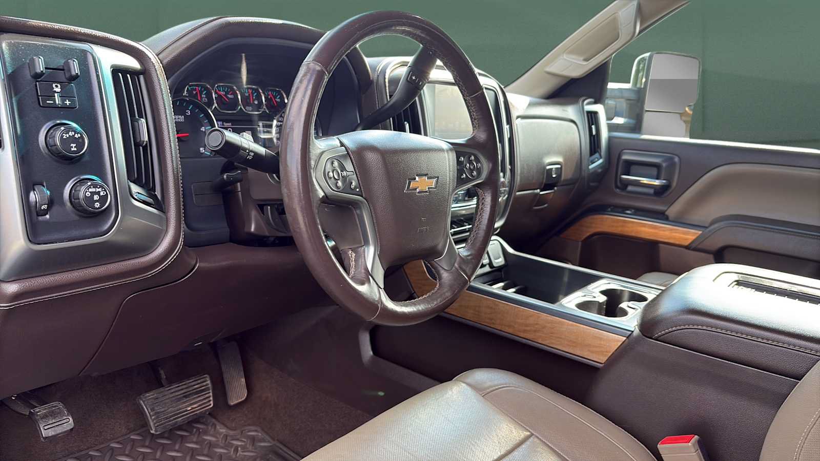 Used 2018 Chevrolet Silverado 2500 LTZ w/ Duramax Plus Package AWD/4WD image 18