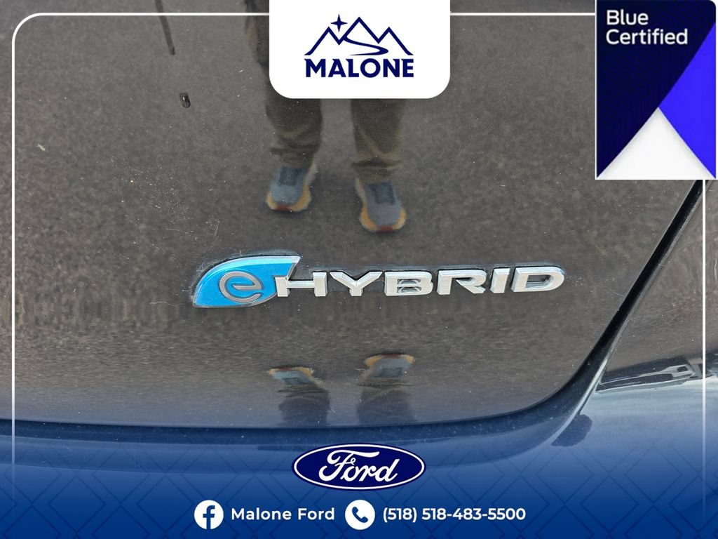 Used 2023 Chrysler Pacifica Touring-L FWD image 17