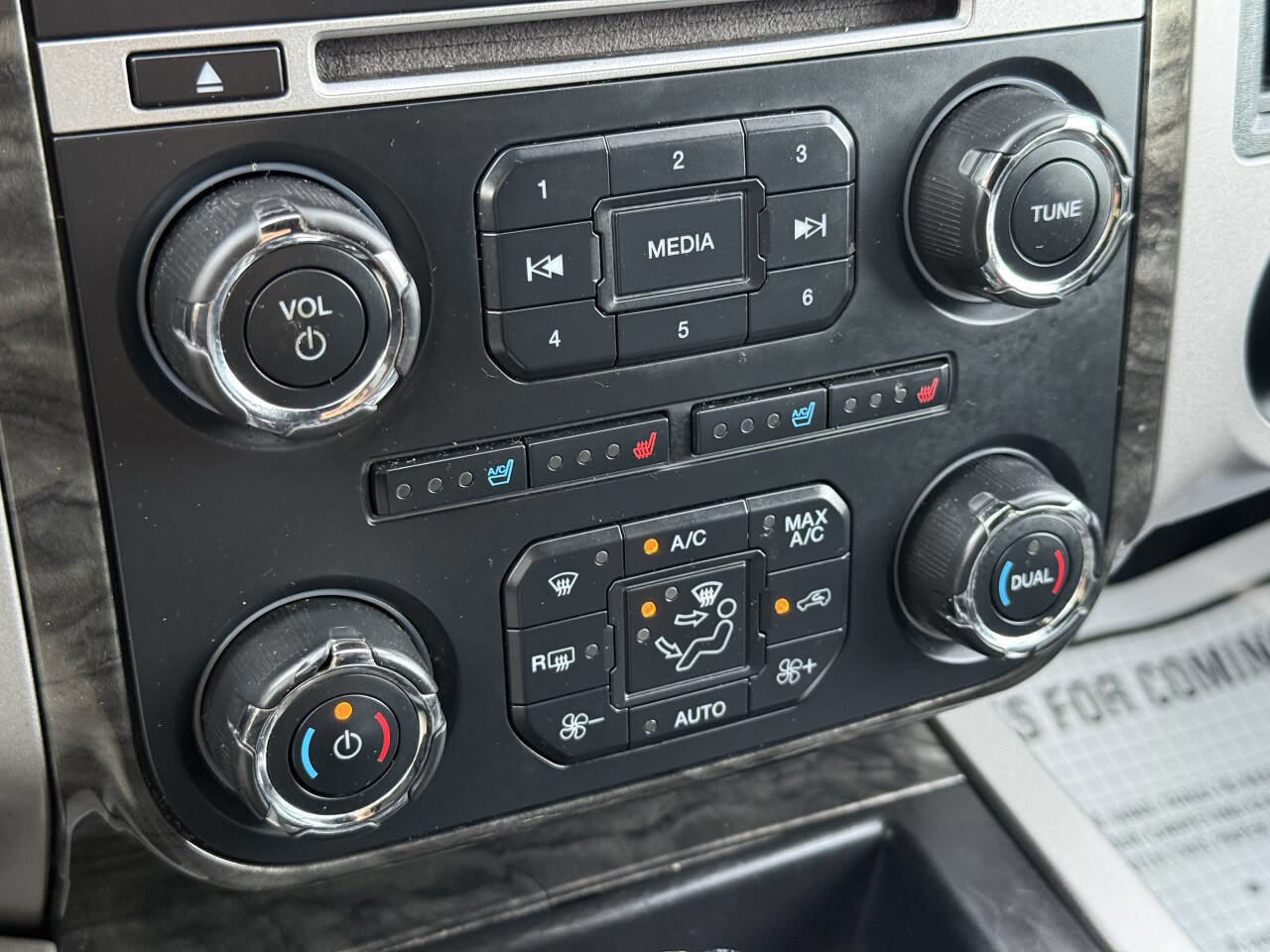 Used 2015 Ford Expedition Limited w/ Equipment Group 301A image 30