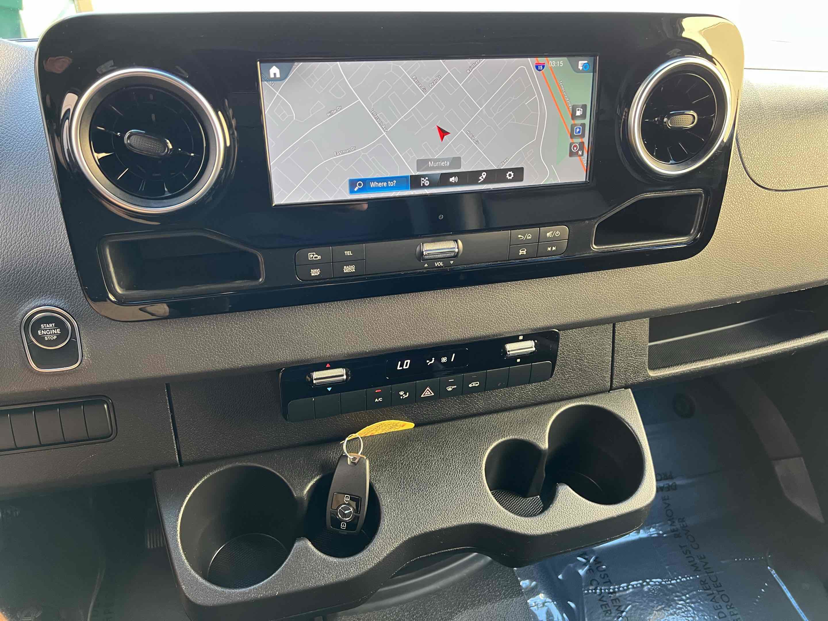 Used 2024 Mercedes-Benz Sprinter 2500 image 5