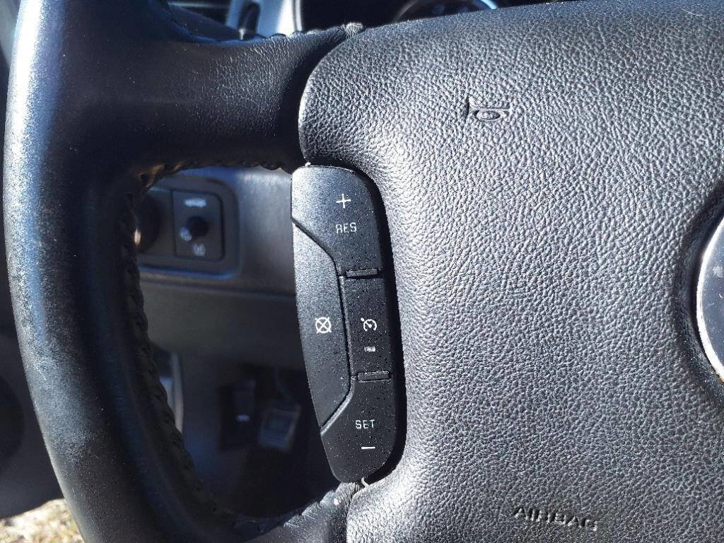 Used 2007 Chevrolet Monte Carlo SS image 16