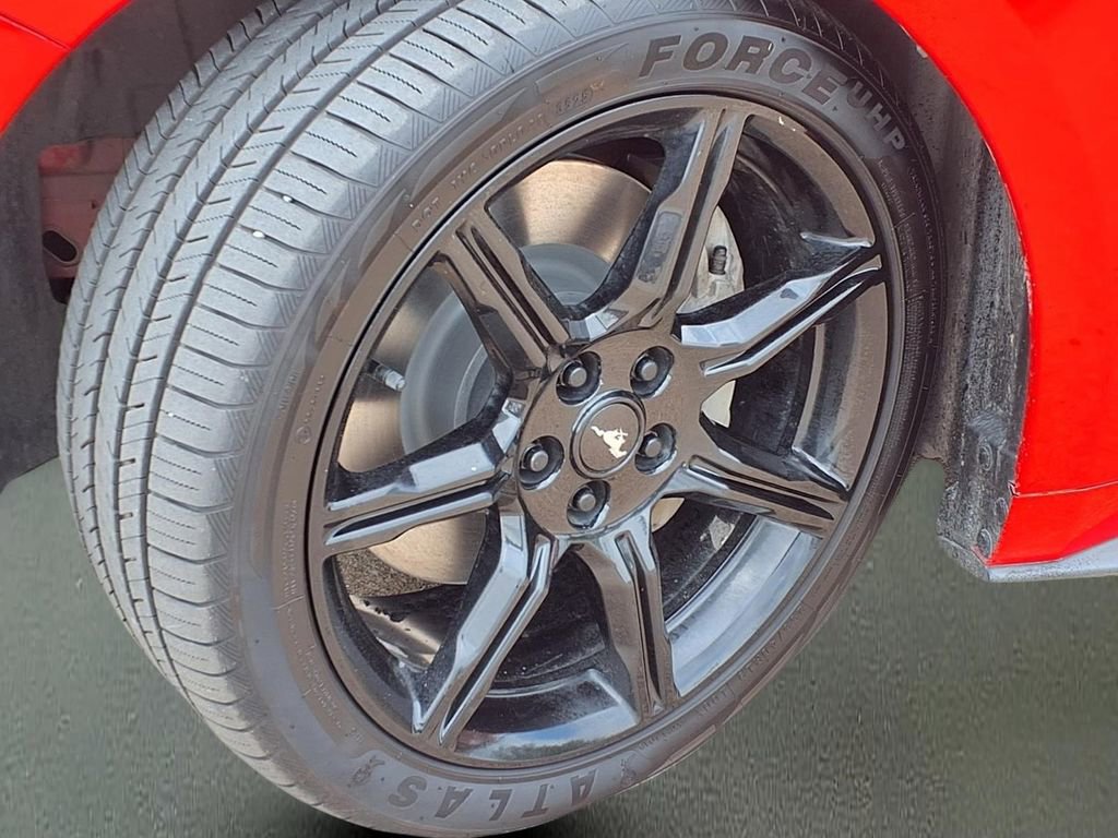 Used 2019 Ford Mustang GT Premium w/ Carbon Sport Interior Package image 33