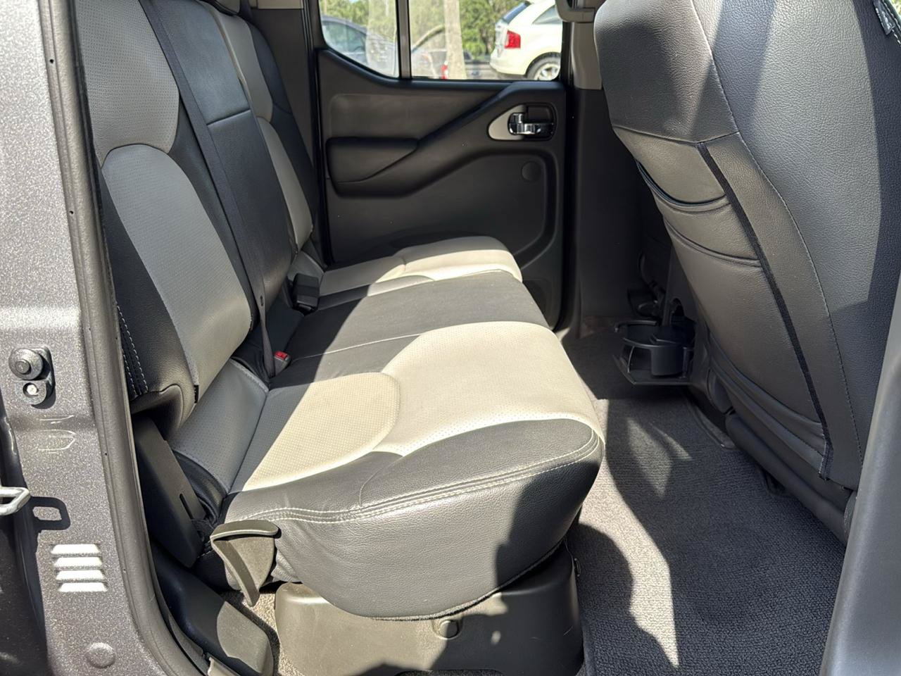 Used 2018 Nissan Frontier PRO-4X AWD/4WD image 15