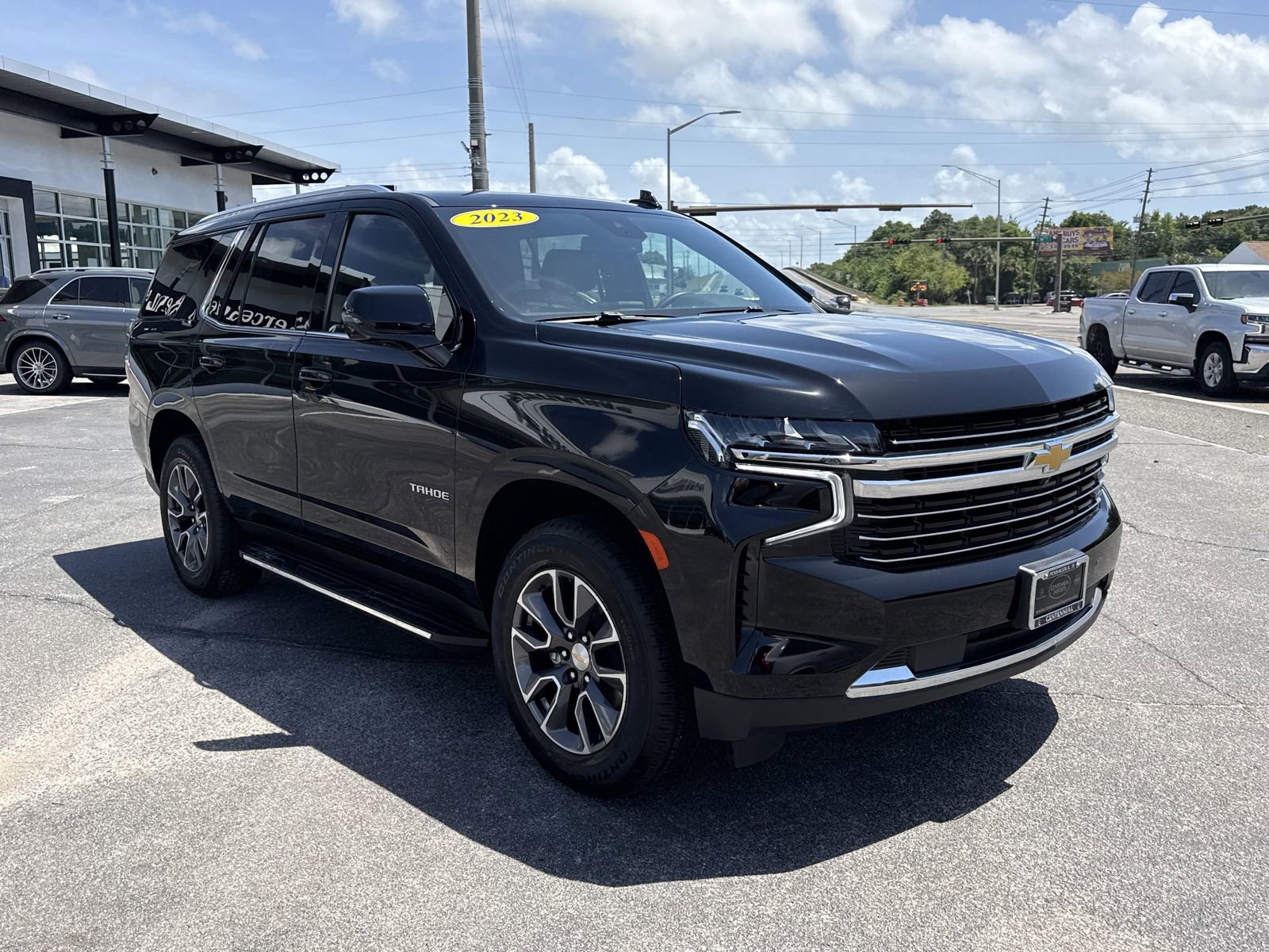 Used 2023 Chevrolet Tahoe LT w/ Luxury Package RWD image 7