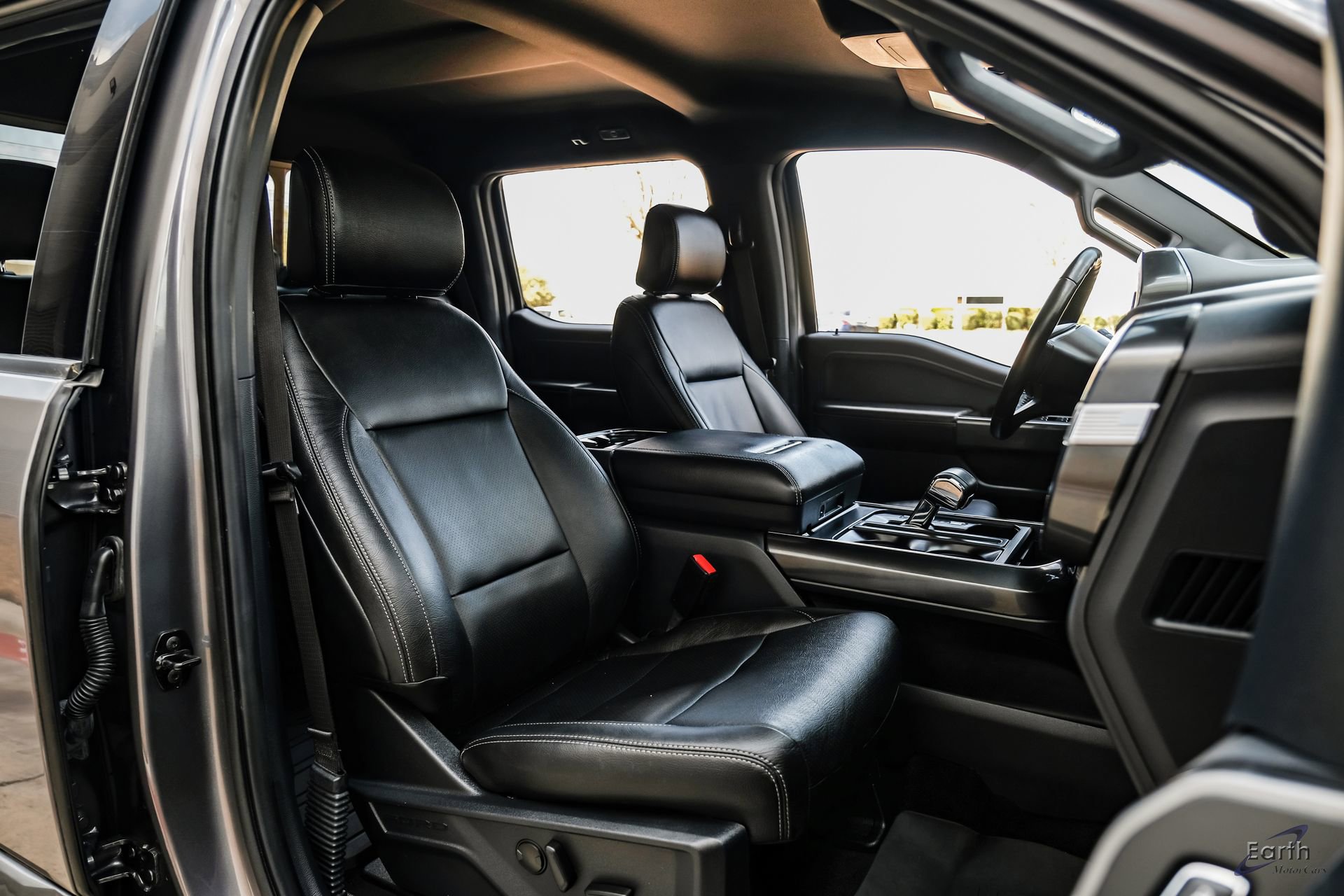 Used 2022 Ford F150 XLT w/ Equipment Group 302A High image 46