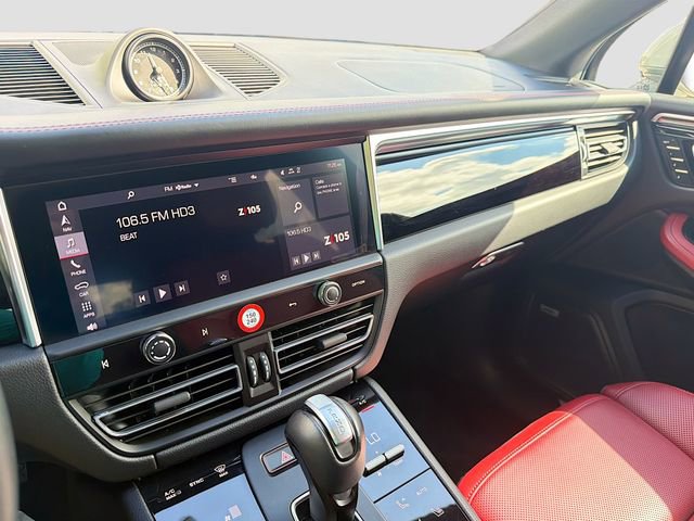 Used 2024 Porsche Macan S image 31