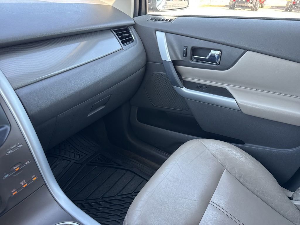 Used 2013 Ford Edge SEL image 36