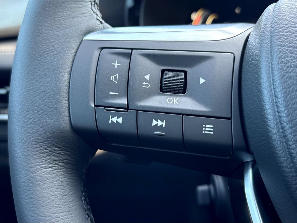 New 2025 INFINITI QX60 Luxe w/ Black Edition FWD image 16