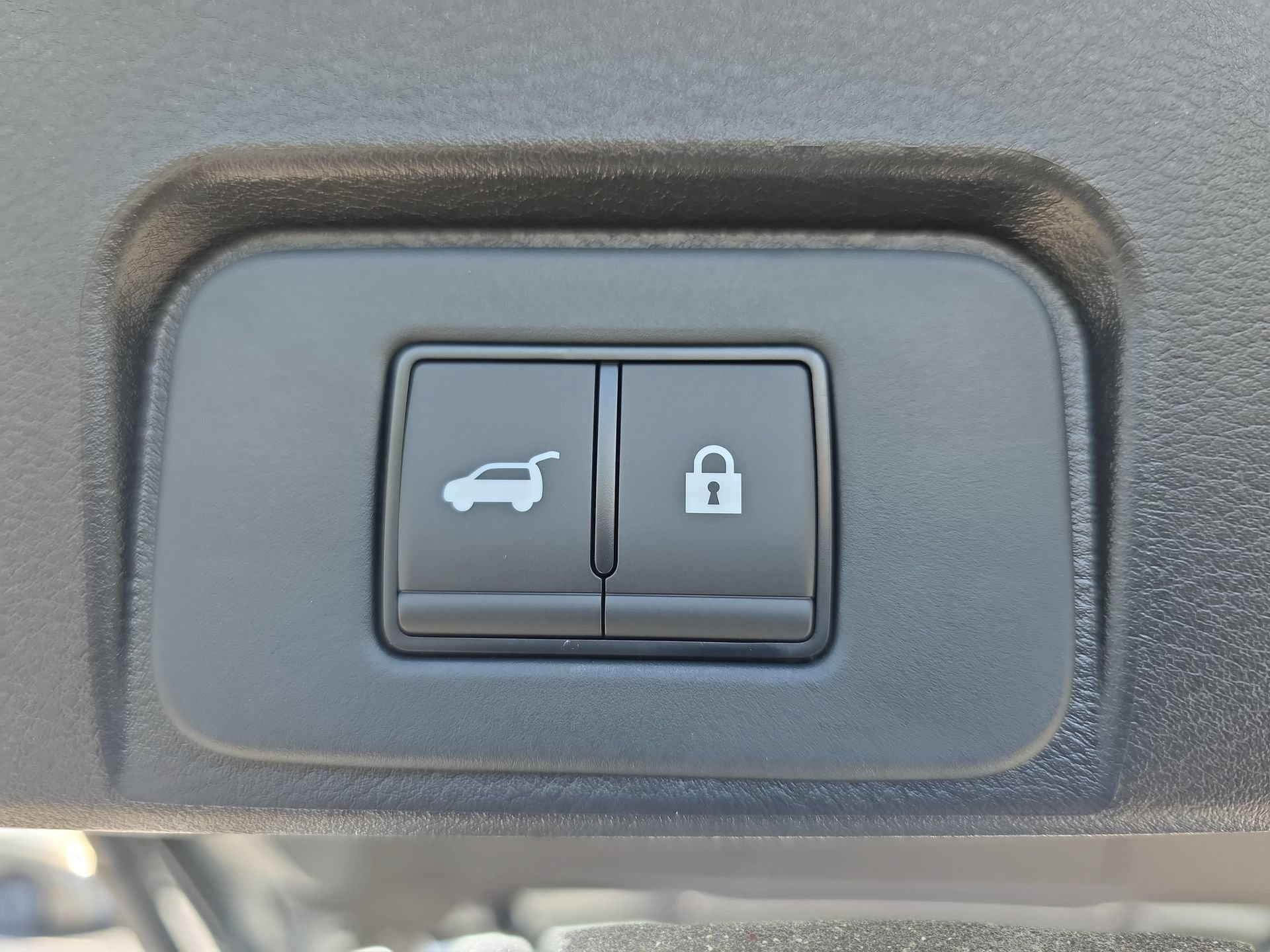 New 2026 Nissan Rogue Dark Armor FWD image 13