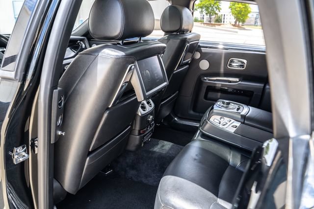 Used 2013 Rolls-Royce Ghost RWD image 25