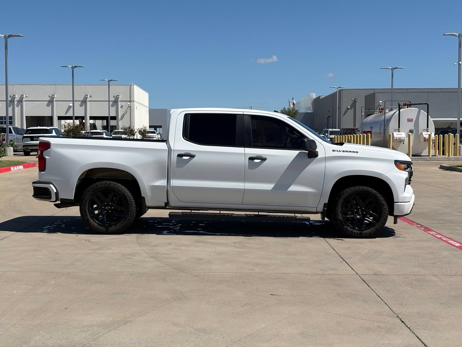 Used 2023 Chevrolet Silverado 1500 Custom RWD image 8