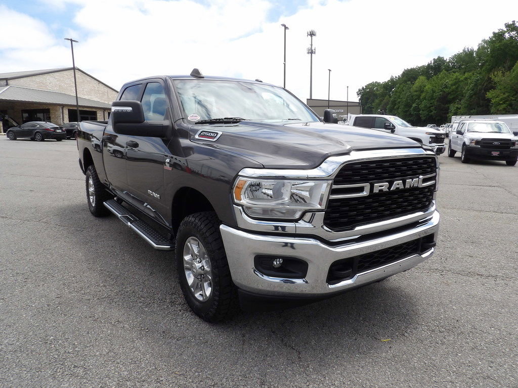 Used 2023 RAM 2500 Big Horn w/ Level 1 Equipment Group AWD/4WD image 11