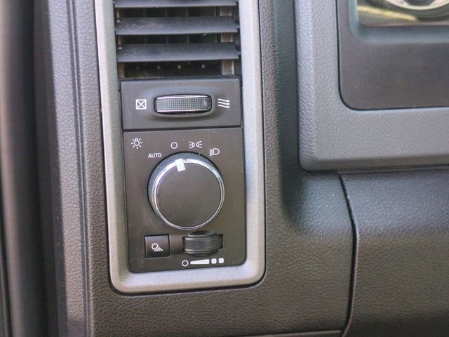 Used 2018 RAM 2500 Tradesman w/ Chrome Appearance Group image 15