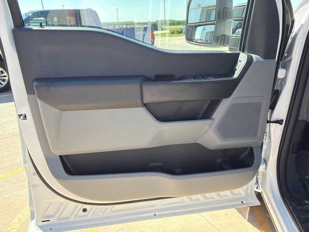 New 2026 Ford F350 XL AWD/4WD image 15
