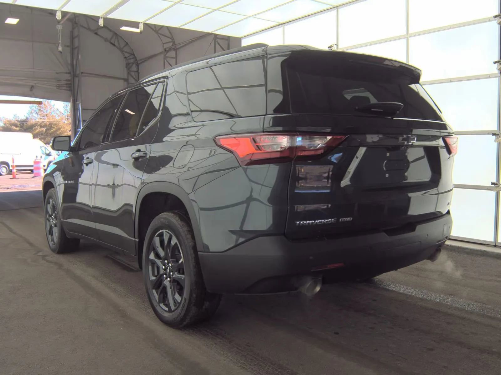 Used 2020 Chevrolet Traverse RS AWD/4WD image 40