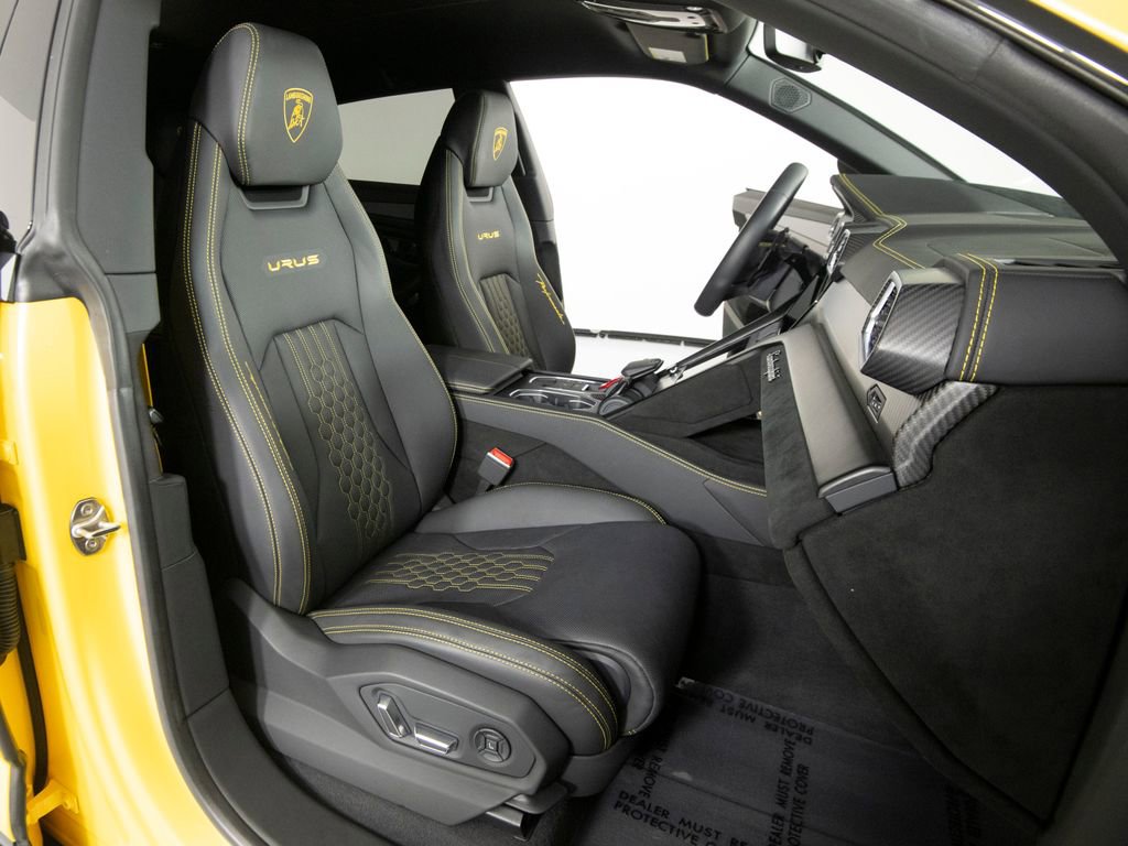Used 2023 Lamborghini Urus Performante image 35