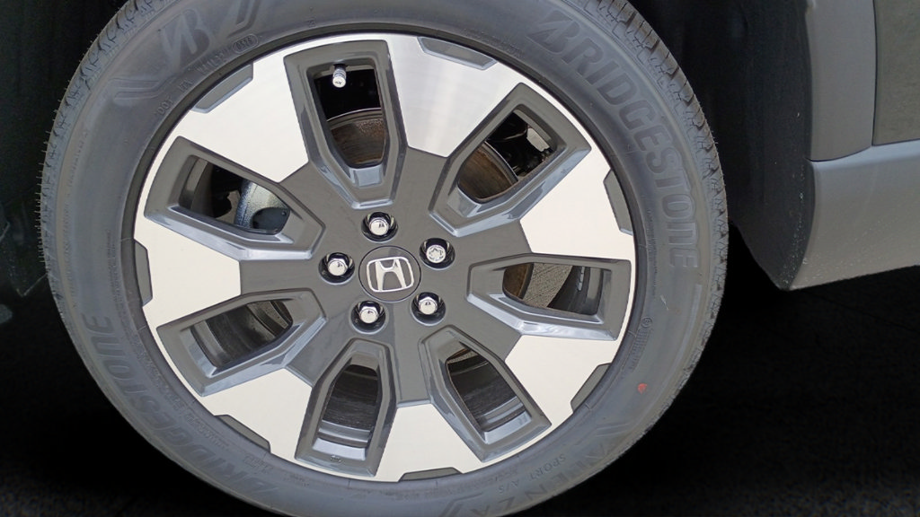 New 2026 Honda Pilot Touring image 25