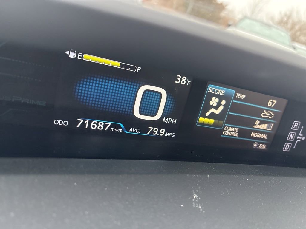 Used 2017 Toyota Prius Prime Premium image 19