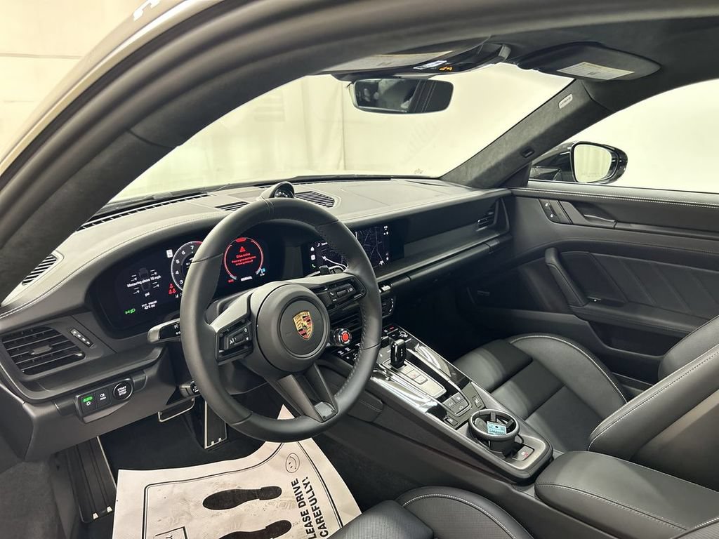 Certified 2026 Porsche 911 Carrera GTS RWD image 19