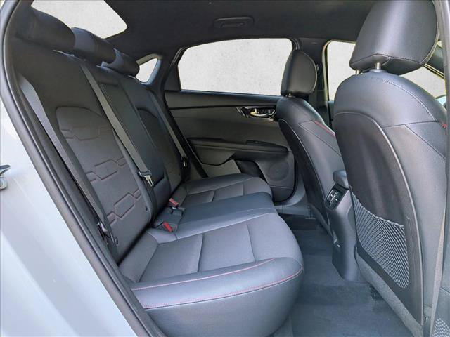 Used 2022 Kia Forte GT w/ GT Technology Package FWD image 18