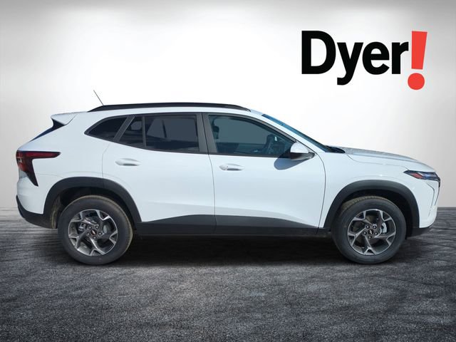 New 2026 Chevrolet Trax LT w/ Driver Confidence Package image 2