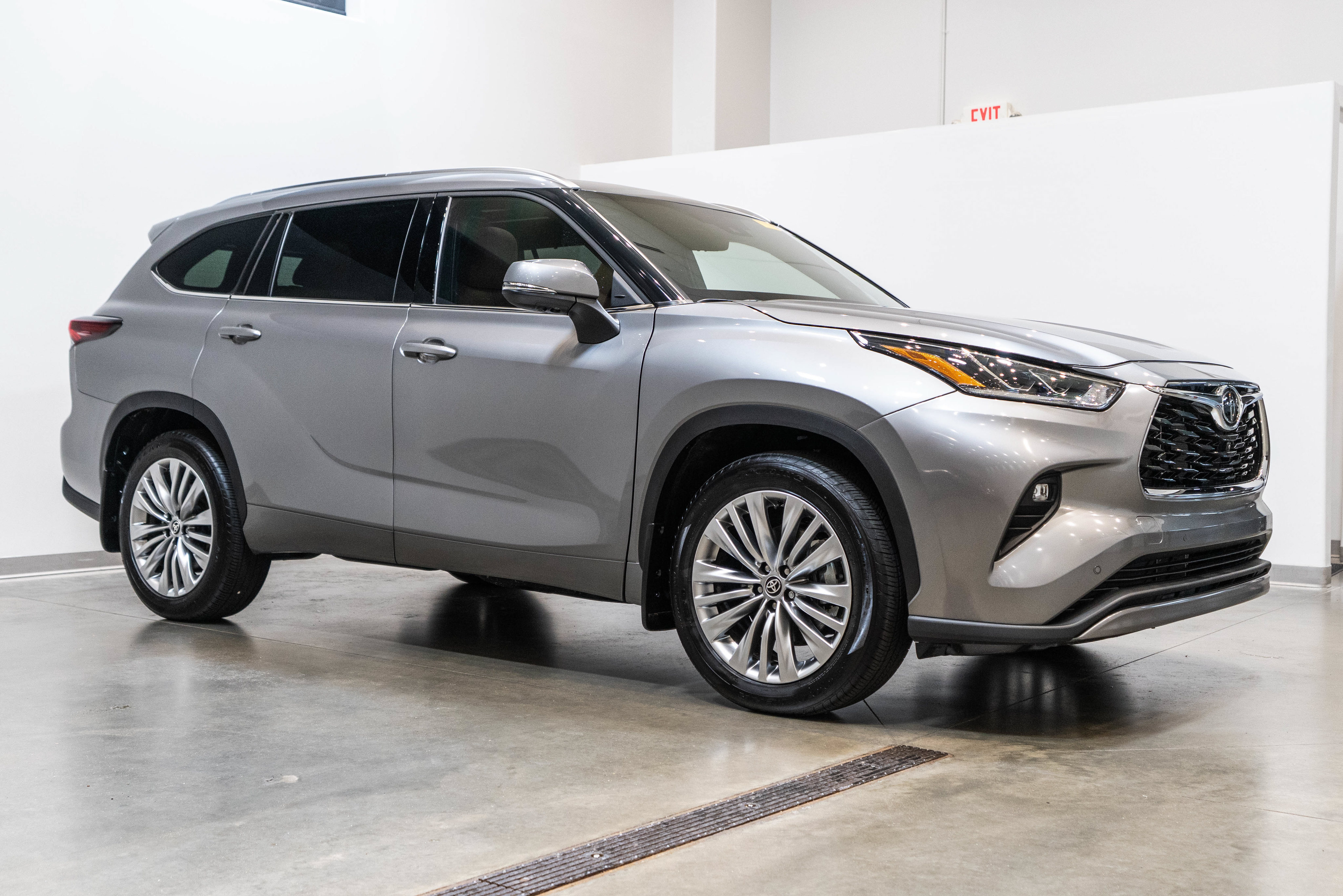 Certified 2026 Toyota Highlander Platinum