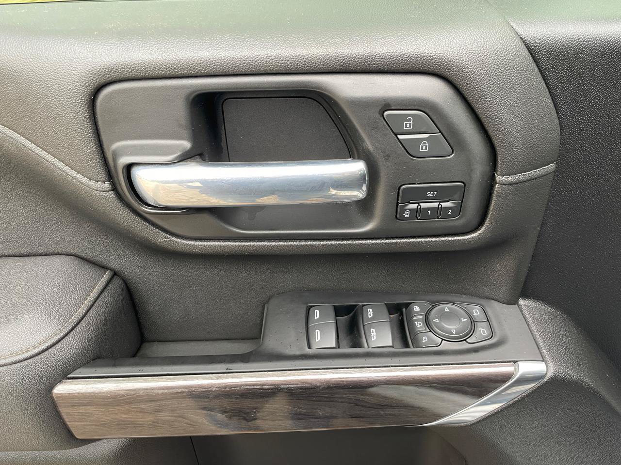 Used 2022 Chevrolet Silverado 3500 LTZ AWD/4WD image 26