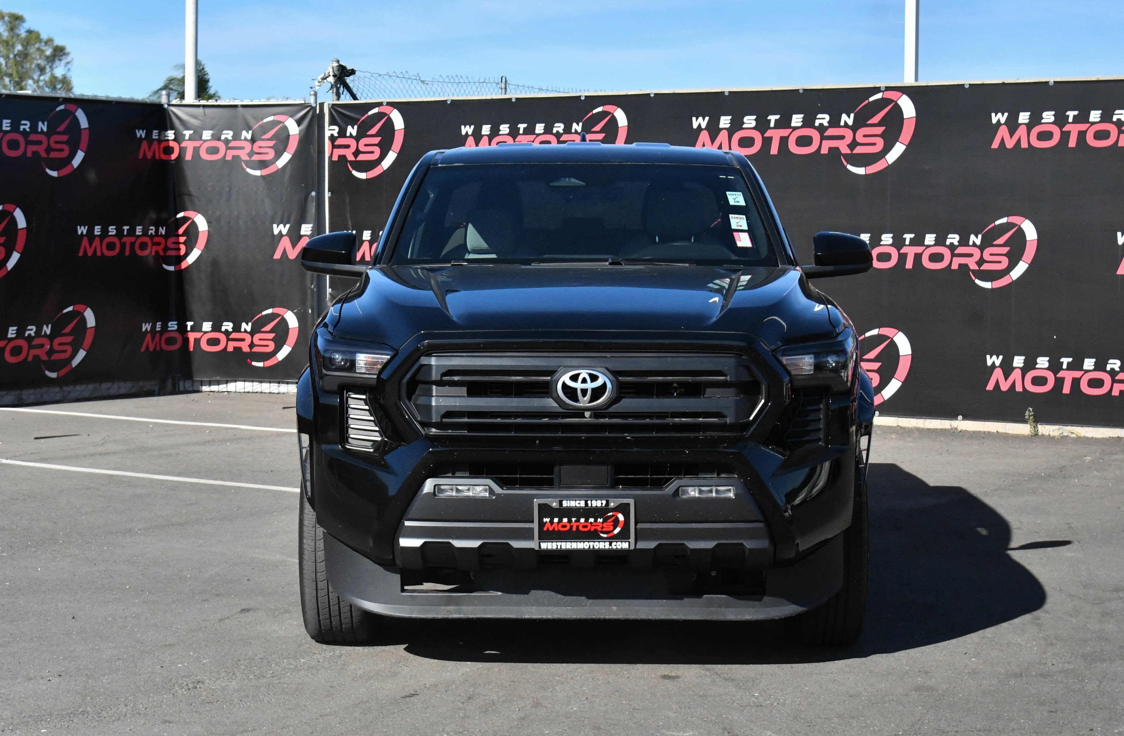 Used 2024 Toyota Tacoma SR5 image 2
