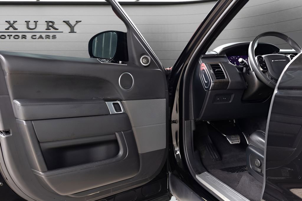 Used 2020 Land Rover Range Rover Sport HSE Dynamic image 36