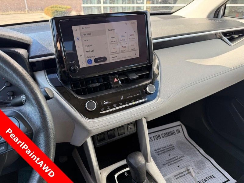 Used 2024 Toyota Corolla Cross L AWD/4WD image 25