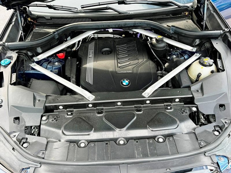 Used 2022 BMW X6 xDrive40i w/ M Sport Package AWD/4WD image 43