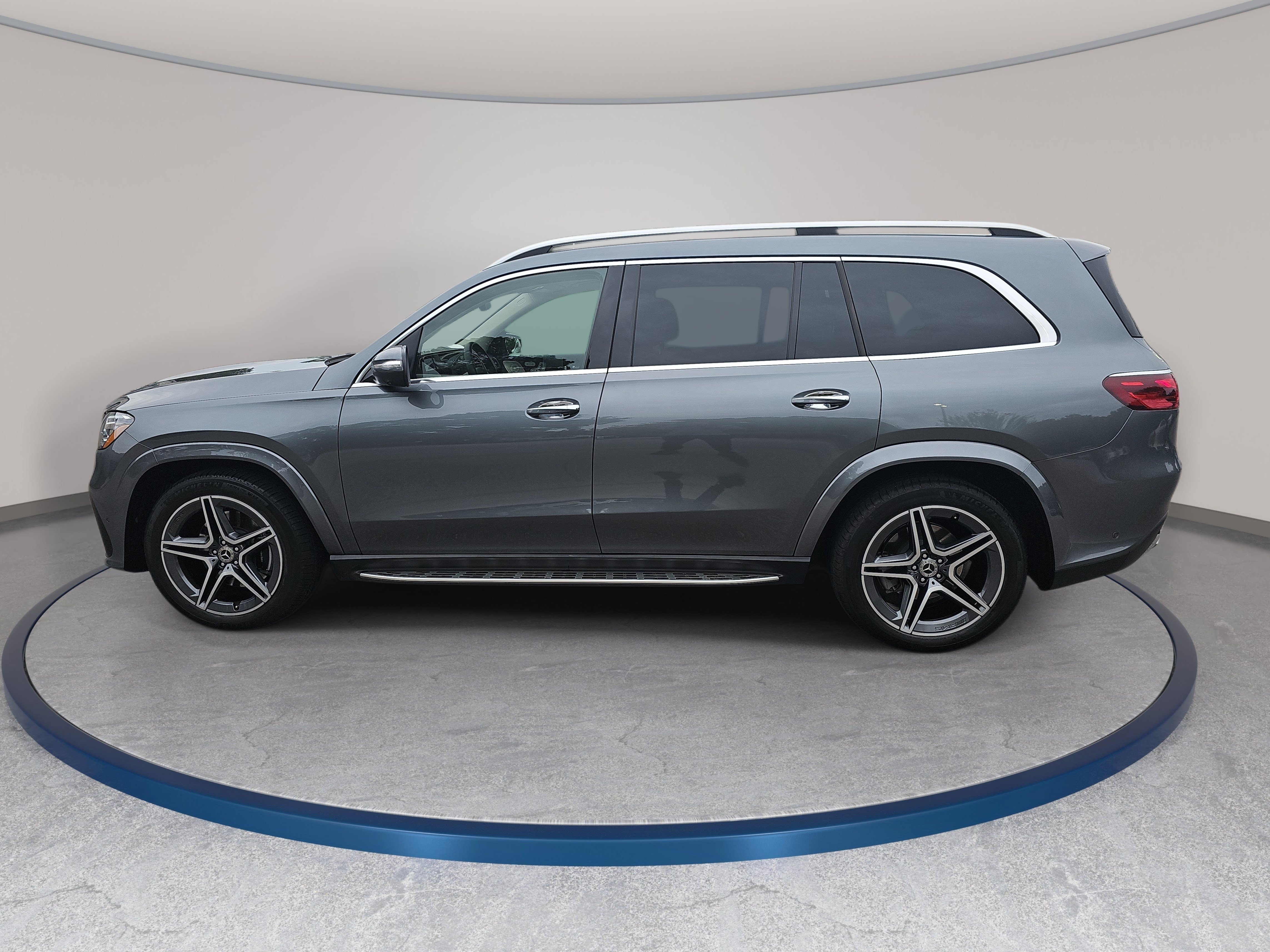 Certified 2024 Mercedes-Benz GLS 450 4MATIC image 9