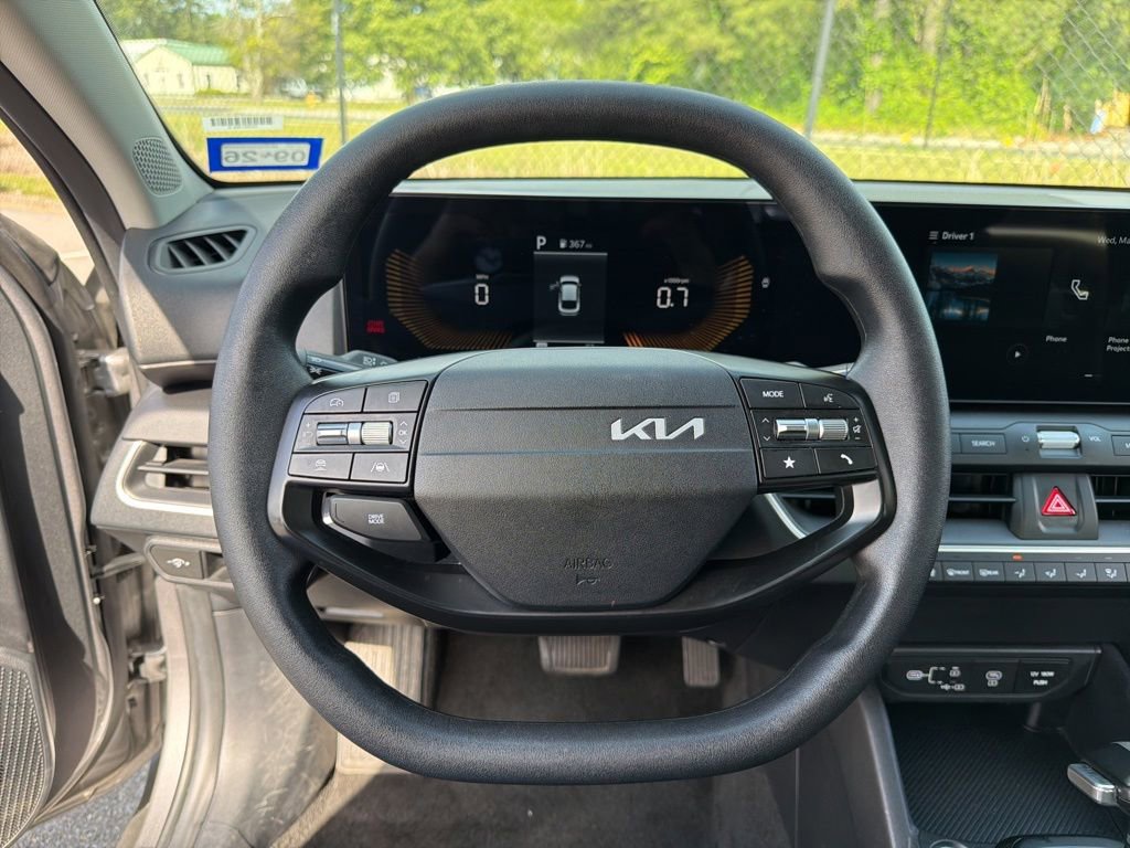 Used 2025 Kia K4 FWD image 14
