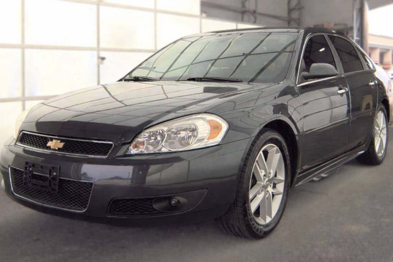 Used 2015 Chevrolet Impala LTZ FWD image 1