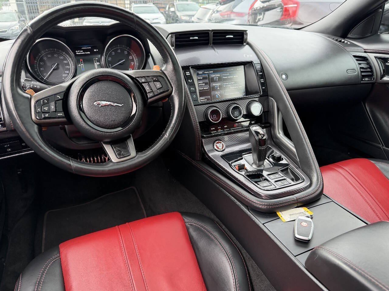 Used 2015 Jaguar F-TYPE R RWD image 11