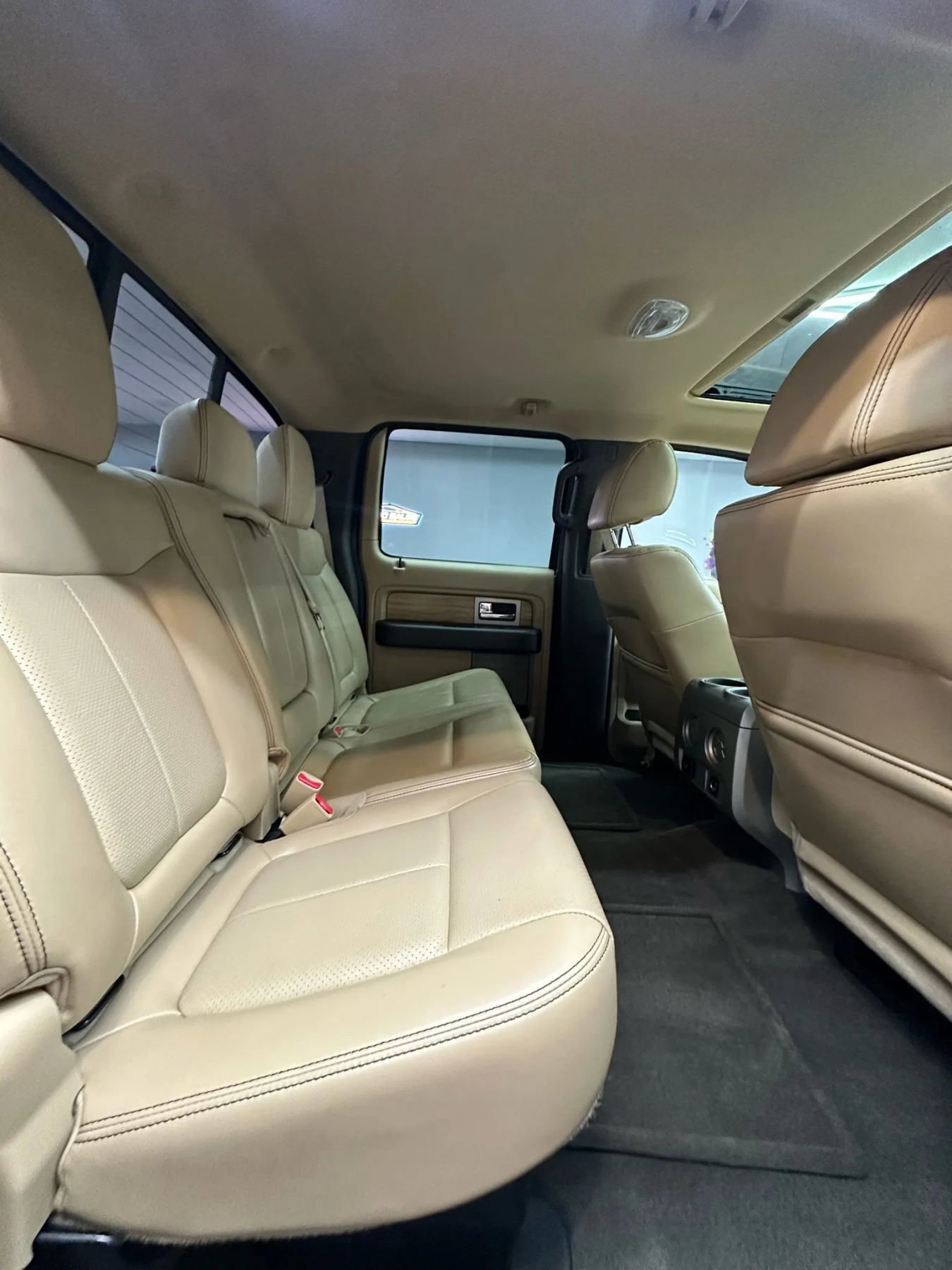 Used 2011 Ford F150 Lariat RWD image 25