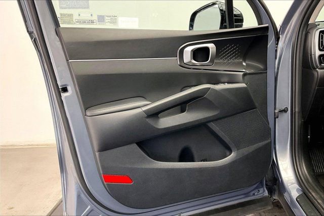 Used 2023 Kia Sorento S FWD image 26