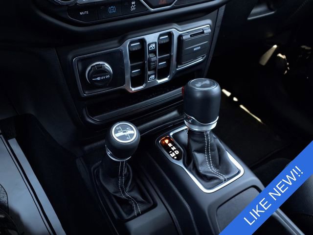 Used 2023 Jeep Wrangler Unlimited Sahara w/ Cold Weather Group AWD/4WD image 8