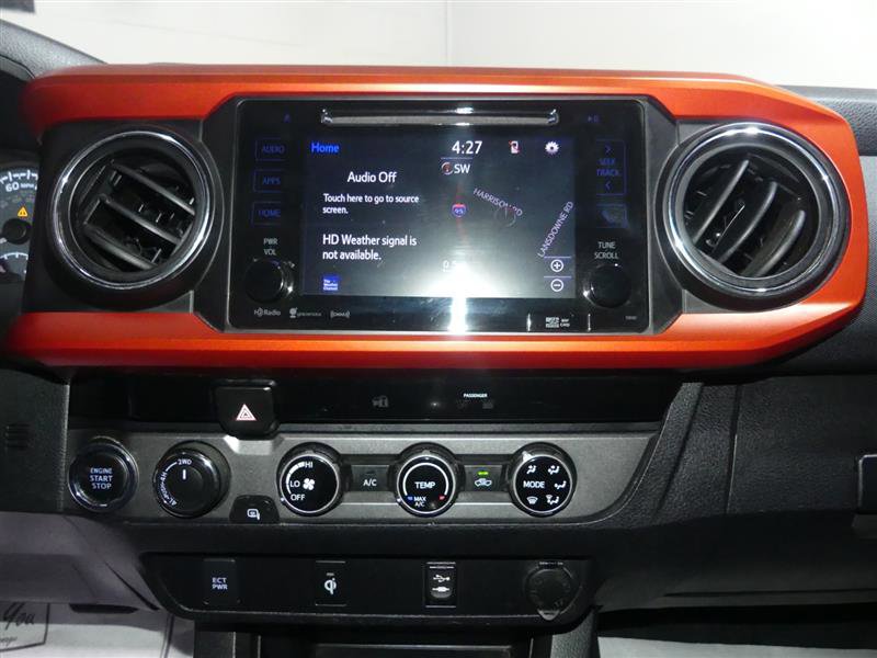 Used 2016 Toyota Tacoma TRD Off-Road w/ Exterior Package image 31