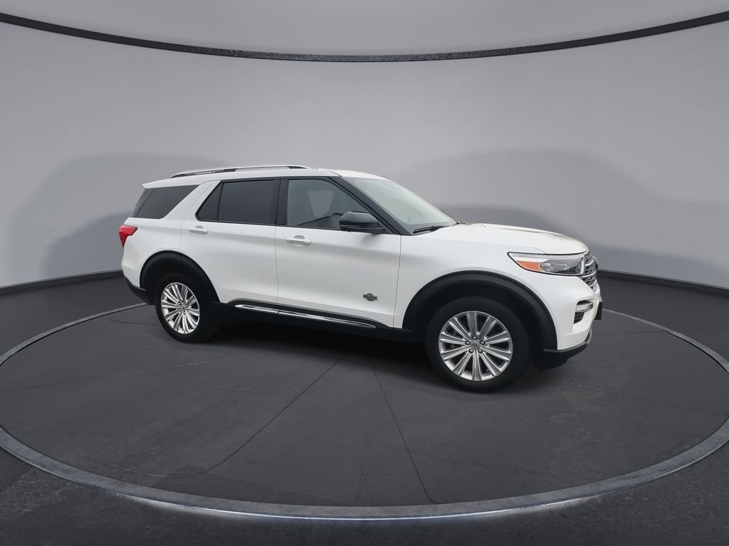 Used 2023 Ford Explorer King Ranch w/ Technology Package image 2