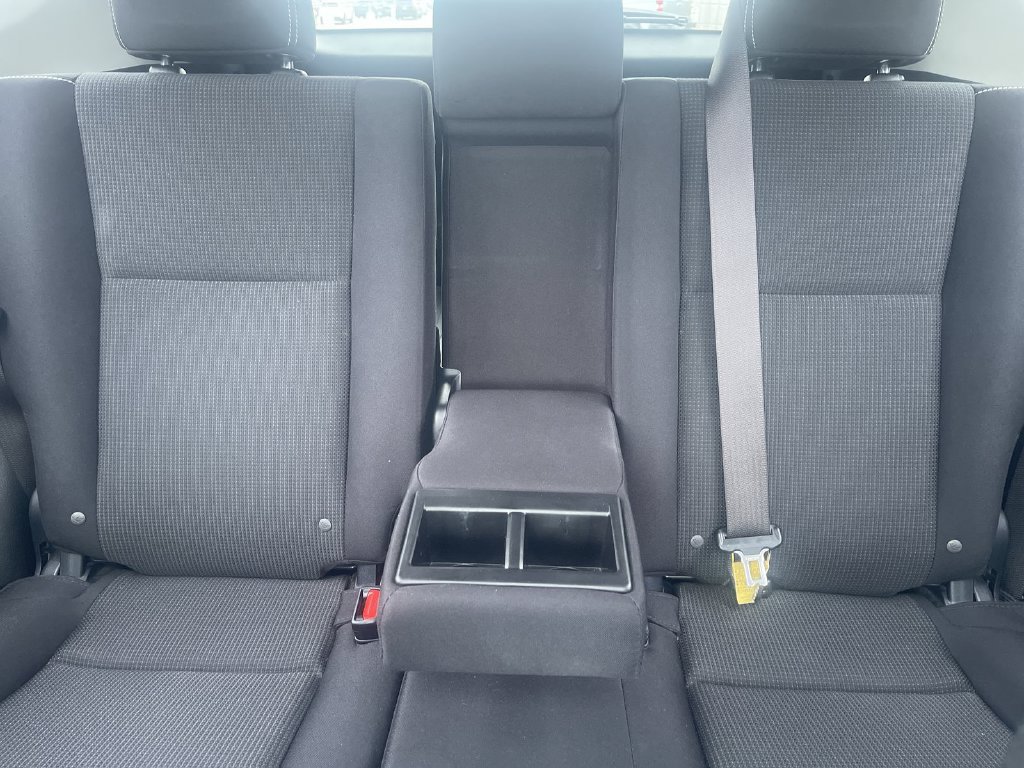 Used 2017 Toyota RAV4 XLE AWD/4WD image 42