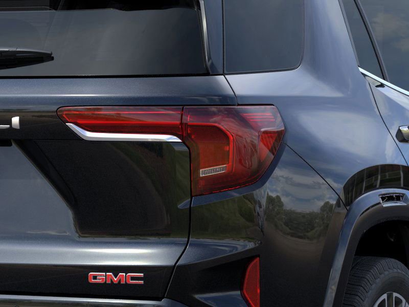 New 2026 GMC Terrain Denali w/ LPO, Floor Liner Package image 12