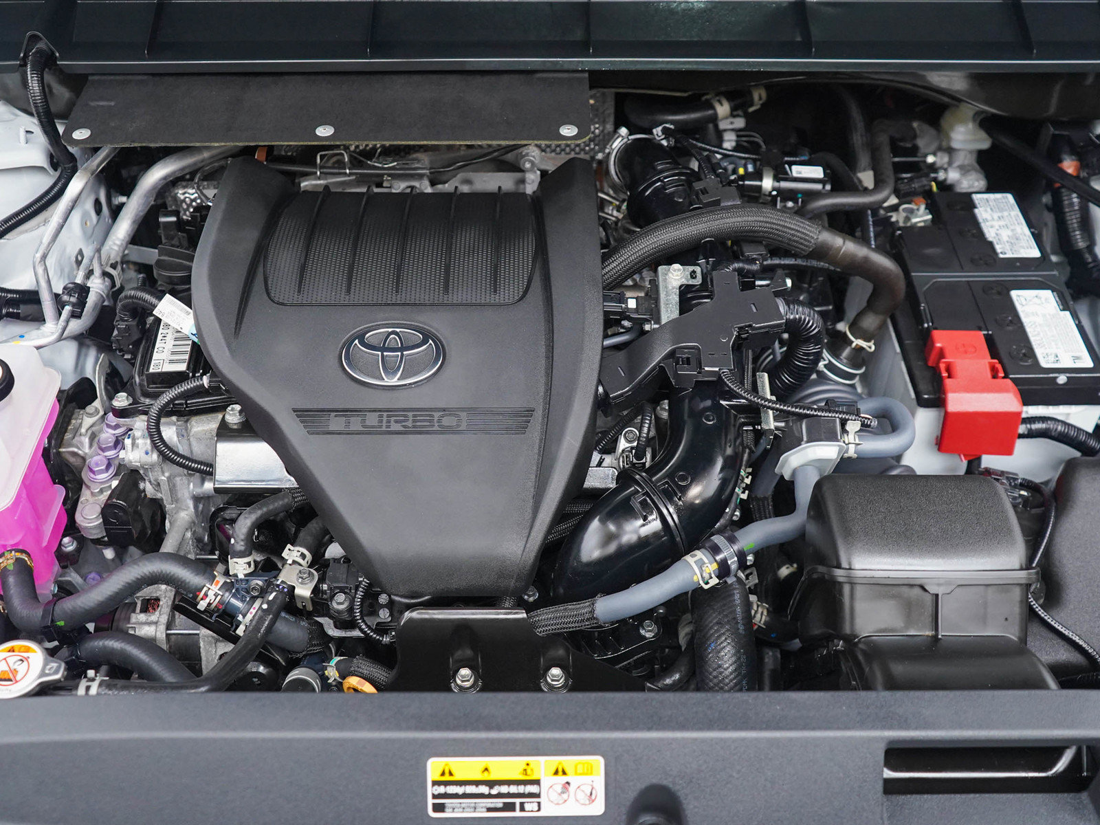 Used 2024 Toyota Highlander XLE AWD/4WD image 32
