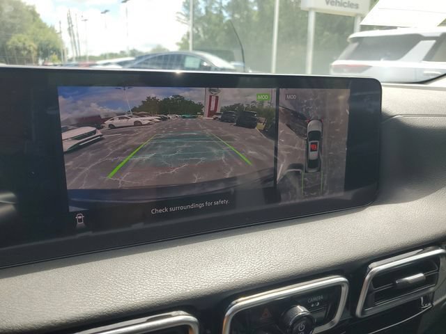 New 2026 Nissan Sentra SR w/ SR Premium Package FWD image 15
