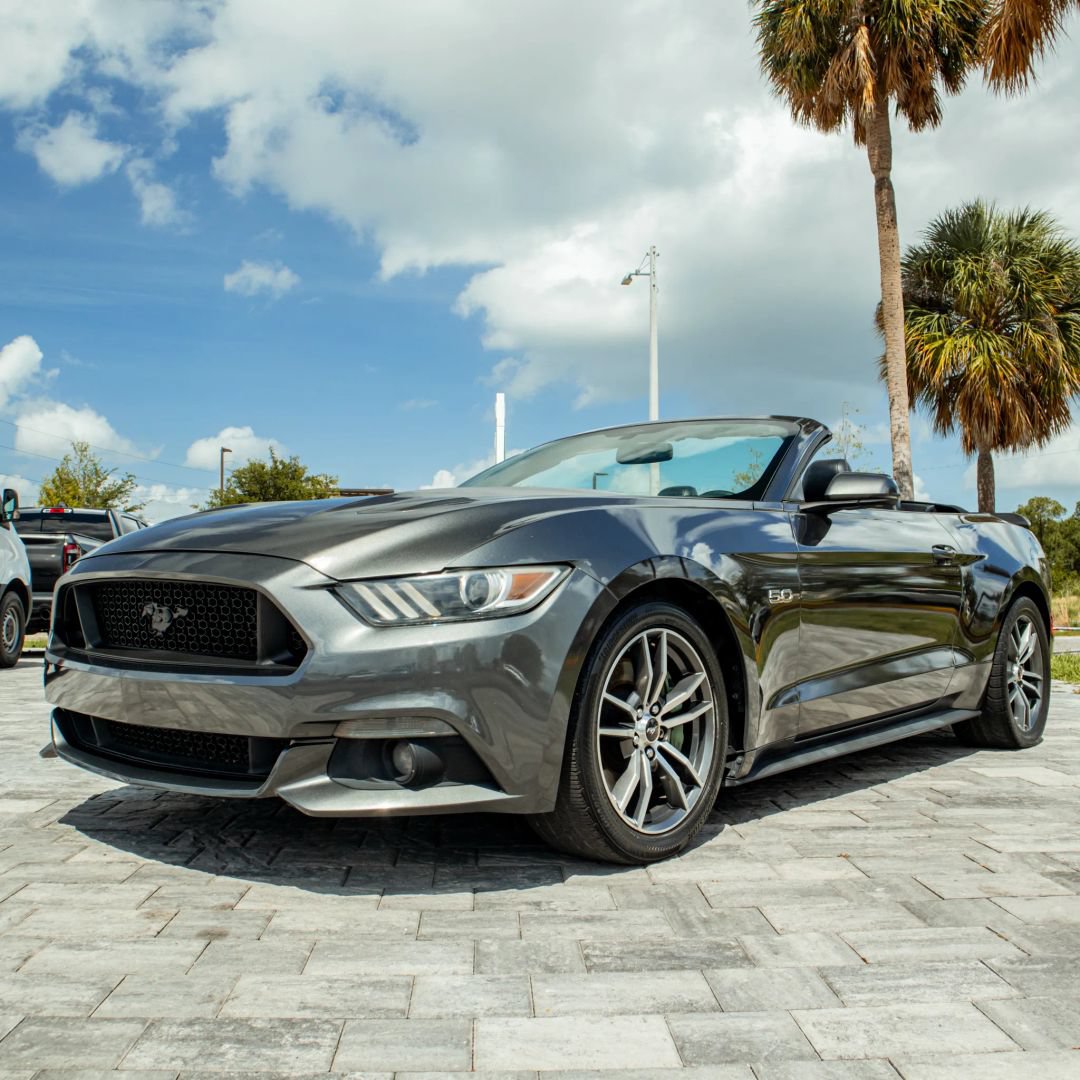 Used 2016 Ford Mustang GT Premium w/ Equipment Group 401A RWD image 3