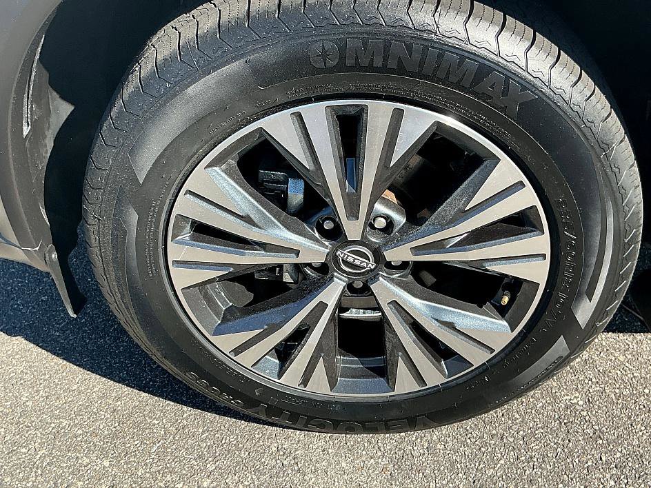 Certified 2023 Nissan Rogue SV image 8