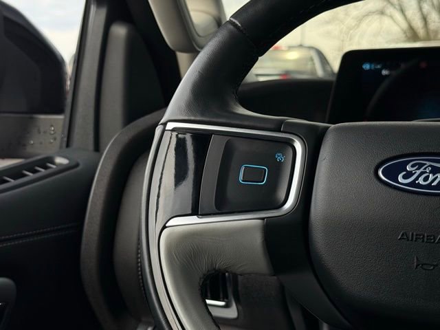 Certified 2025 Ford Expedition Platinum image 13